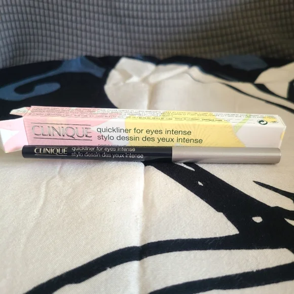 🧁NIB Clinique Quickliner For Eyes🧁 - Picture 5 of 5